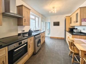 Photo 30- click for photo gallery